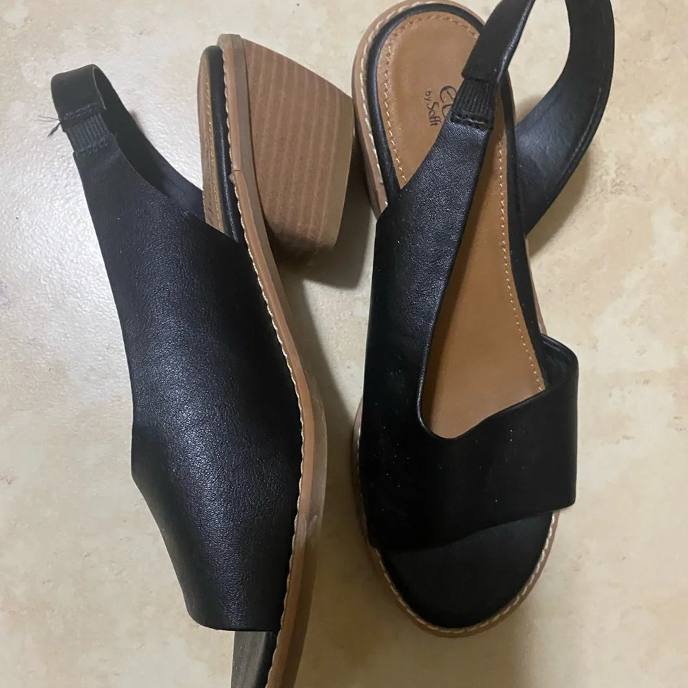 EUROSOFT Cadwell Slingback Women Black Sandals, Block heel, size 6.5